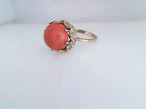 YY Vintage 14k yellow gold Coral ring