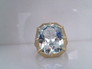 Lauren K 18k yellow gold prong/bezel set modifed cushion cut aquamarin