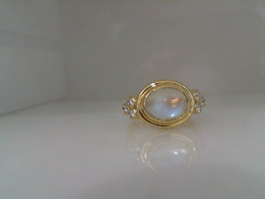 Temple St Clair 18k yellow gold oval Blue moonstone and diamond granul